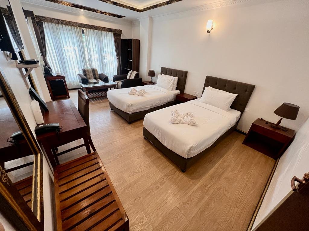 WhatsApp Image 2025-11-04 at 1.17.27 PM (1)