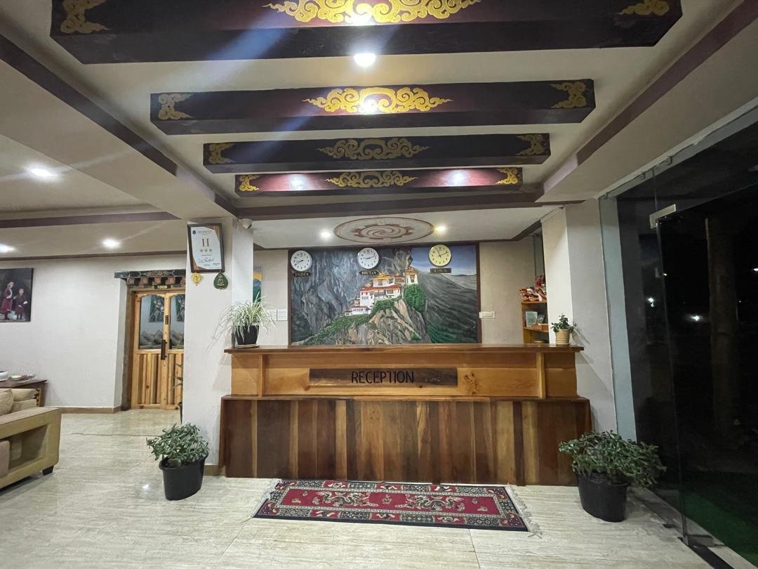 WhatsApp Image 2025-11-05 at 12.03.52 PM (2)