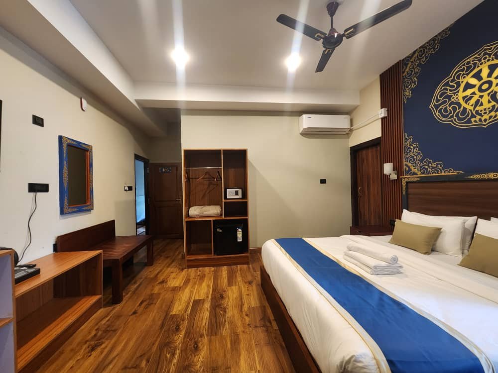 WhatsApp Image 2025-11-05 at 6.55.19 PM (2)